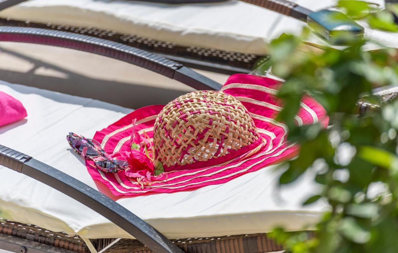 Villa Zita โปเรช ภายนอก รูปภาพ