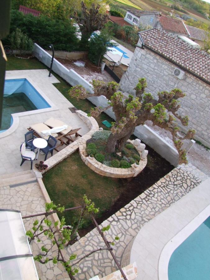 Villa Zita โปเรช ภายนอก รูปภาพ